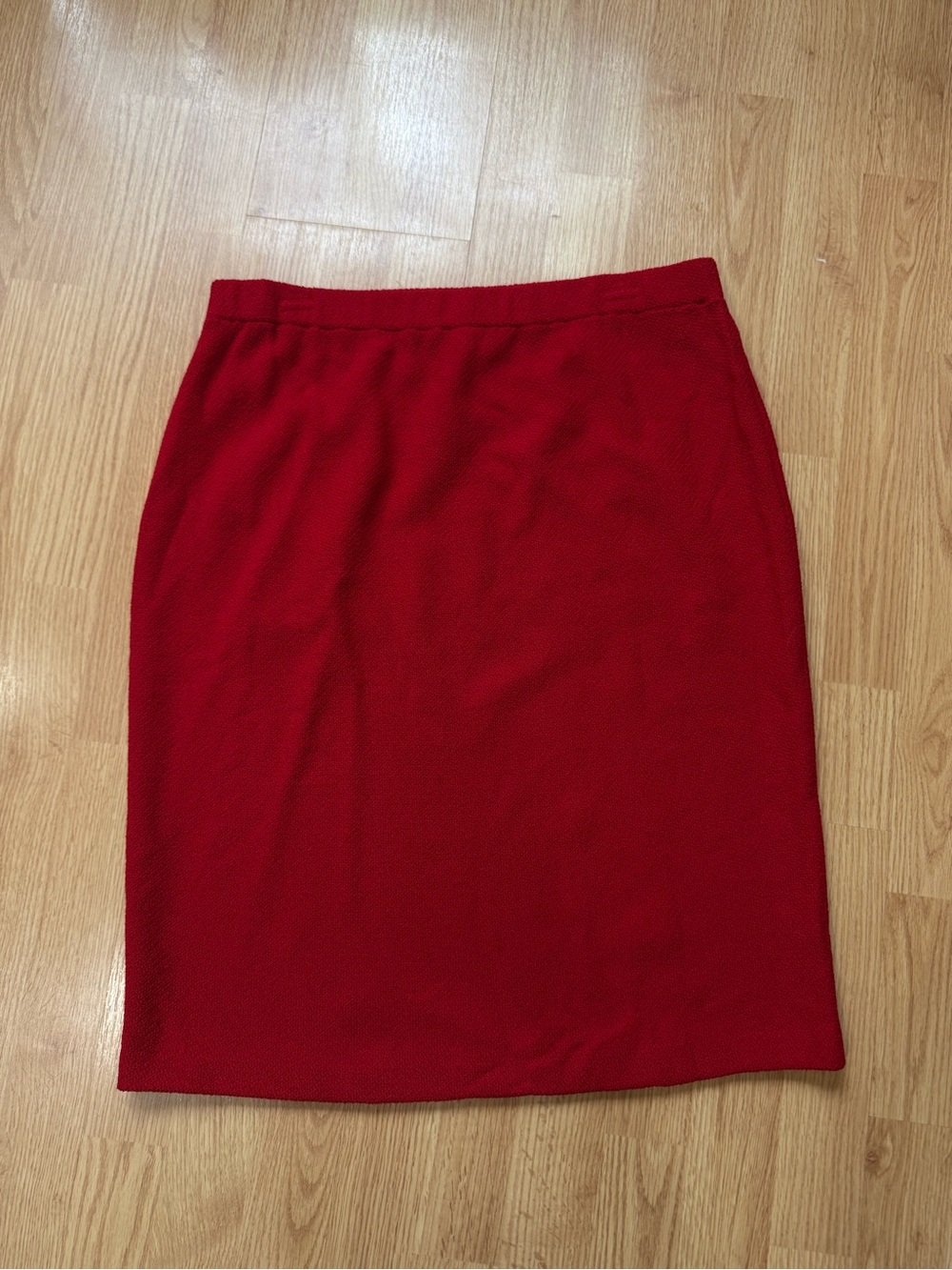 St. John Collection Red Knit Pencil Skirt Size 12 Made in USA